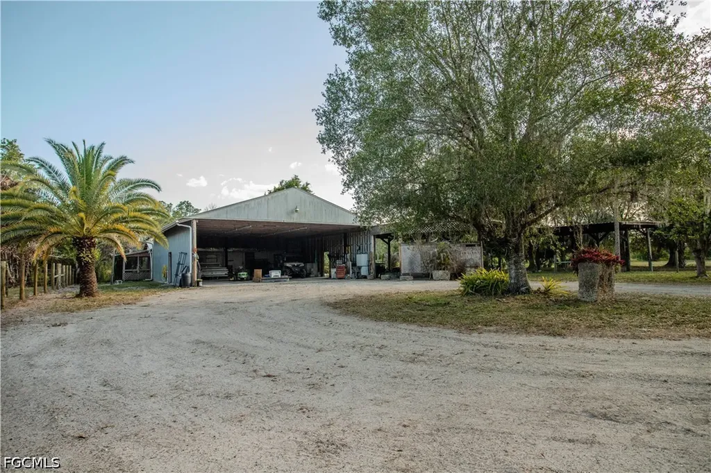 3880 Packinghouse Road Alva FL 33920