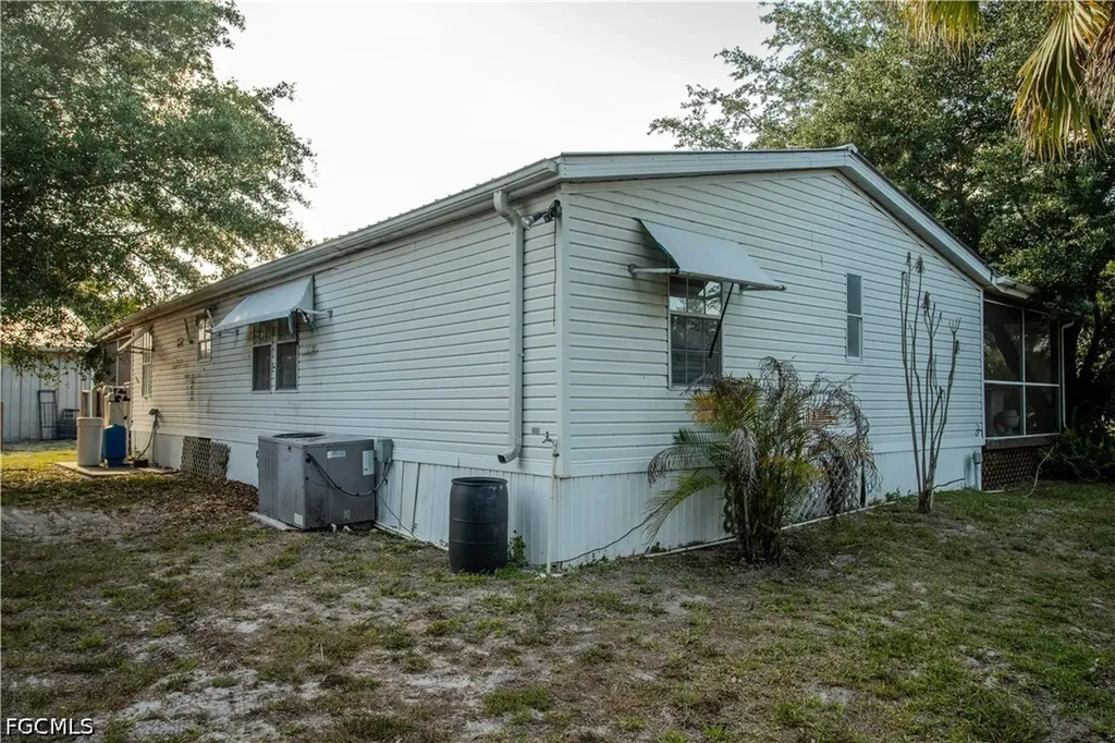 3880 Packinghouse Road Alva FL 33920