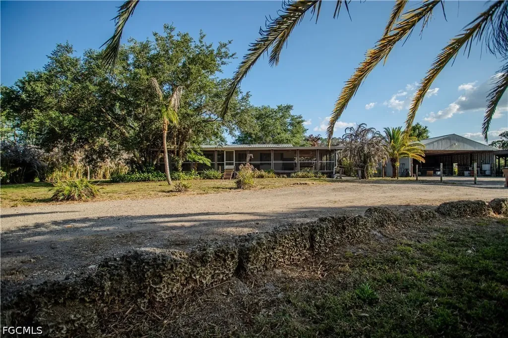 3880 Packinghouse Road Alva FL 33920