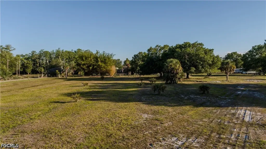 3880 Packinghouse Road Alva FL 33920