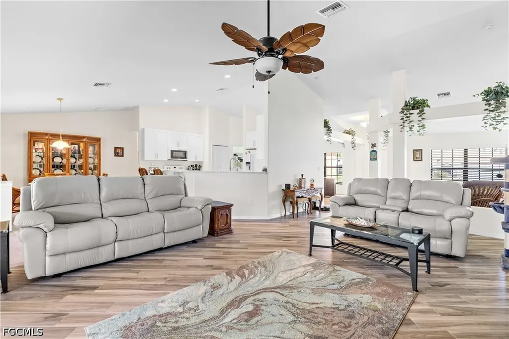 3810 NW 46th Street Cape Coral FL 33993