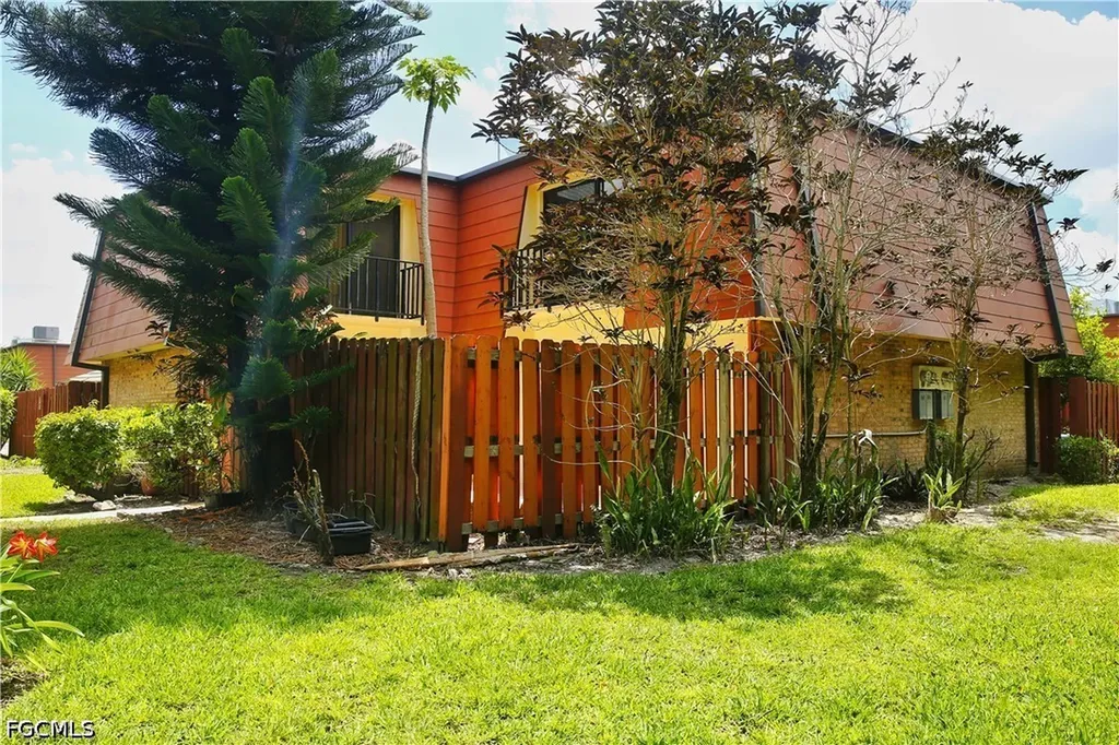 1514 Park Meadows Drive Fort Myers FL 33907