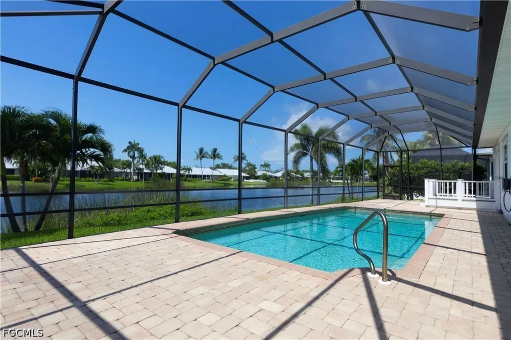 12573 Coconut Creek Court Fort Myers FL 33908