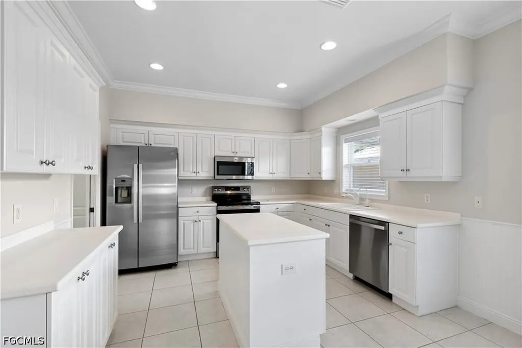 12573 Coconut Creek Court Fort Myers FL 33908