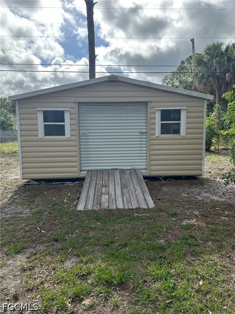 602 James Avenue Lehigh Acres FL 33936