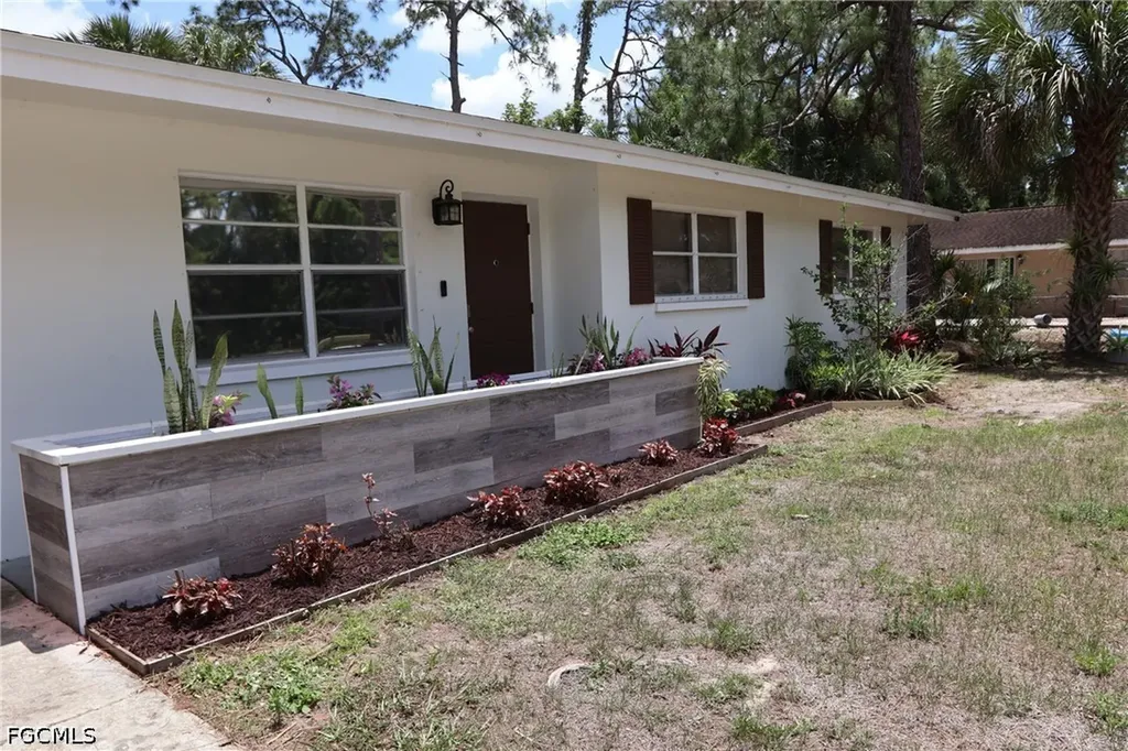 602 James Avenue Lehigh Acres FL 33936