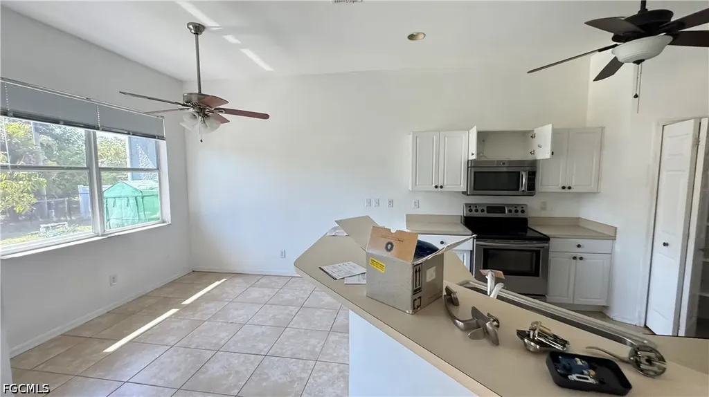 1716 SW 3rd Place Cape Coral FL 33991