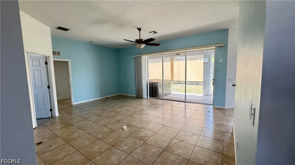 1716 SW 3rd Place Cape Coral FL 33991