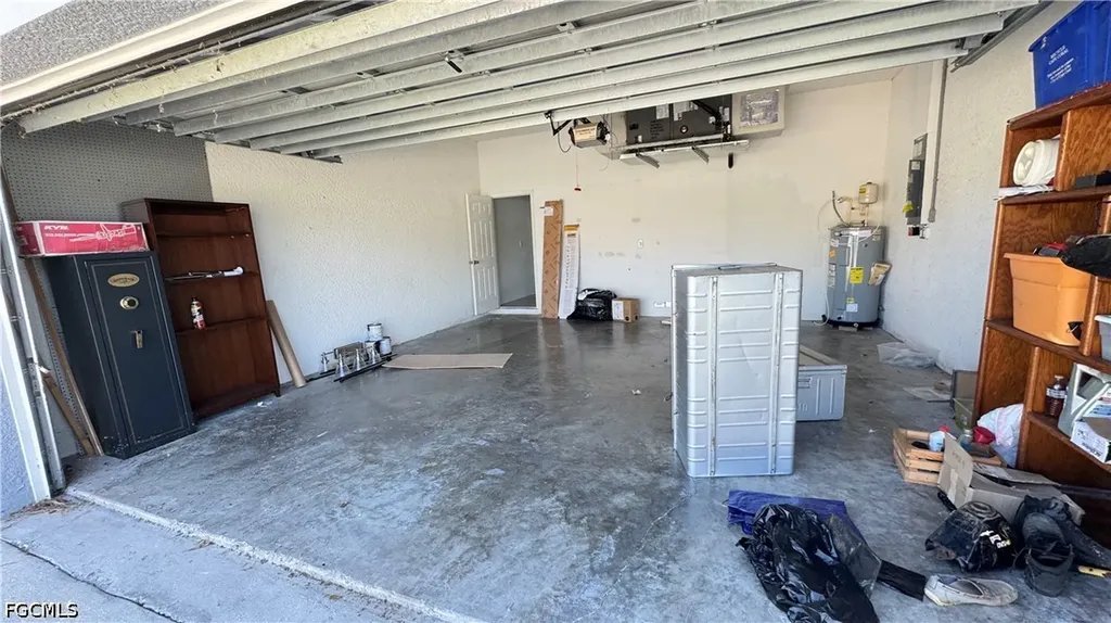 1716 SW 3rd Place Cape Coral FL 33991