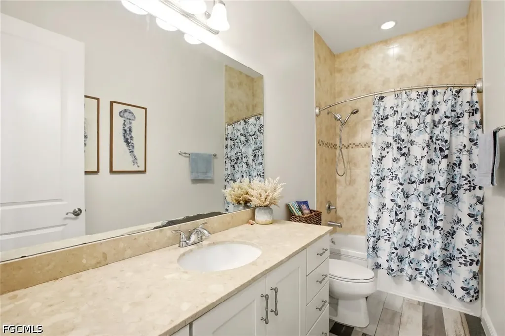 10604 Essex Square Boulevard Fort Myers FL 33913