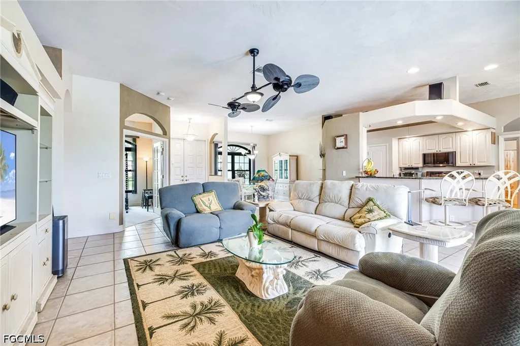 2510 SE 23rd Place Cape Coral FL 33904