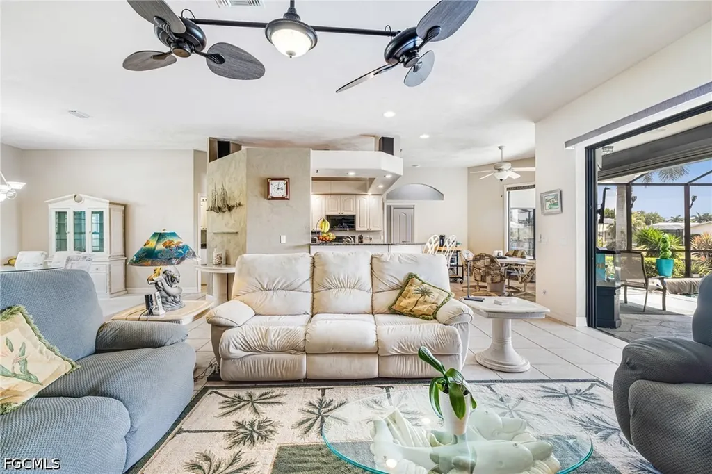 2510 SE 23rd Place Cape Coral FL 33904
