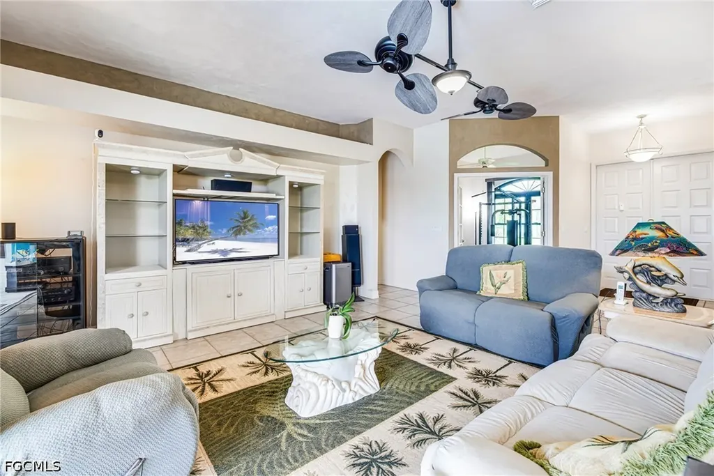 2510 SE 23rd Place Cape Coral FL 33904