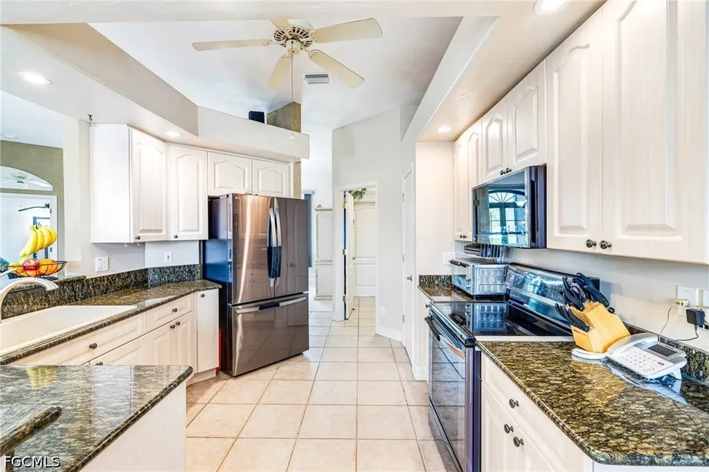 2510 SE 23rd Place Cape Coral FL 33904