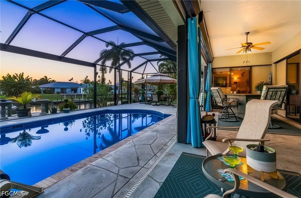 2510 SE 23rd Place Cape Coral FL 33904