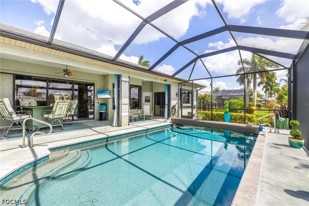 2510 SE 23rd Place Cape Coral FL 33904