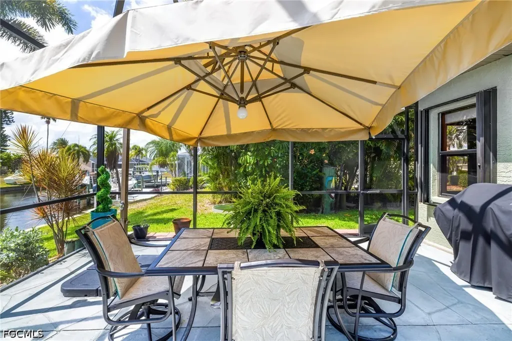 2510 SE 23rd Place Cape Coral FL 33904