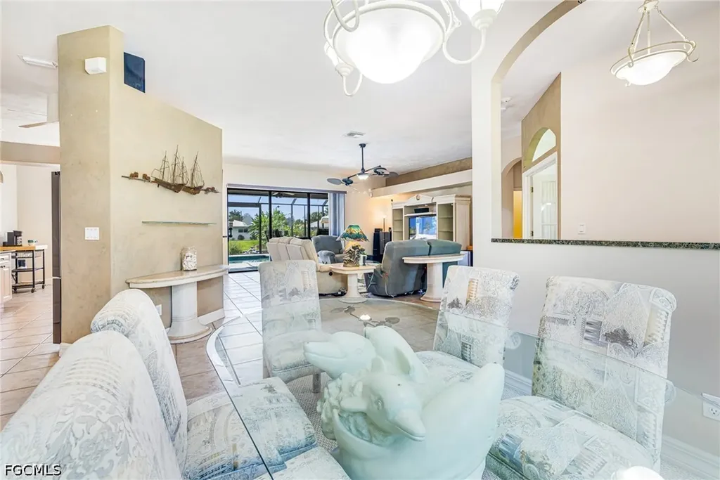 2510 SE 23rd Place Cape Coral FL 33904