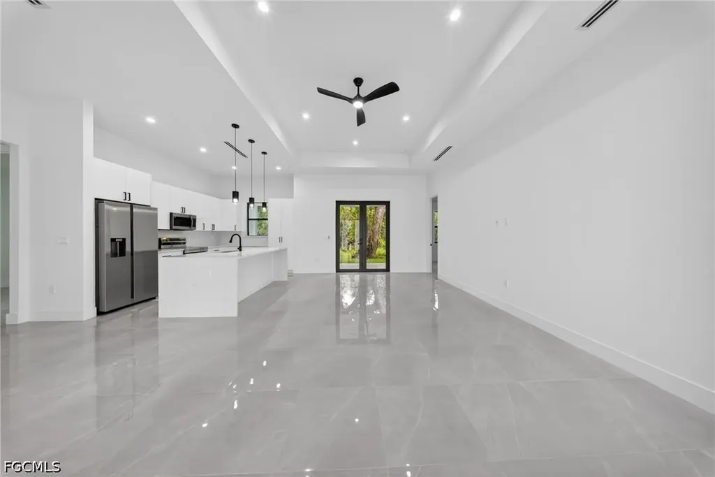 1276 Dove Tree Street Naples FL 34117