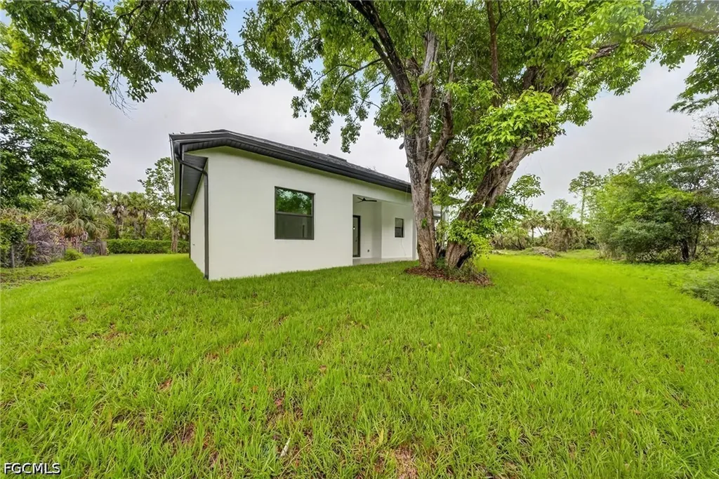 1276 Dove Tree Street Naples FL 34117