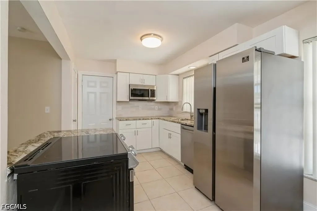 1453 Venetian Court Cape Coral FL 33904