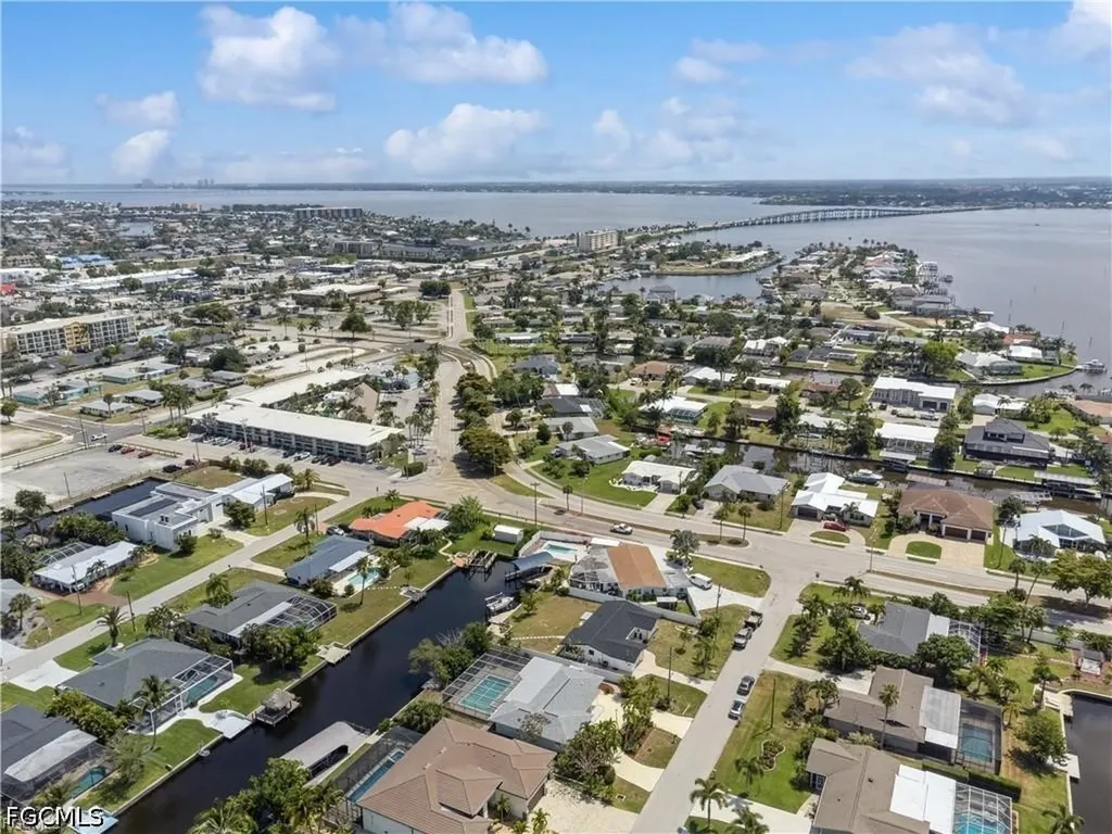 1453 Venetian Court Cape Coral FL 33904
