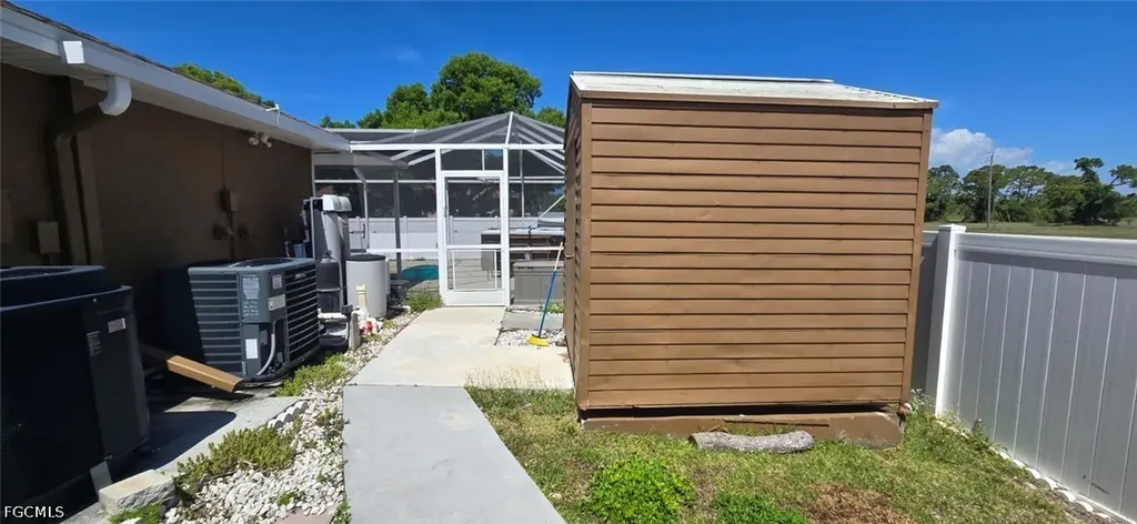 4312 NW 36th Avenue Cape Coral FL 33993