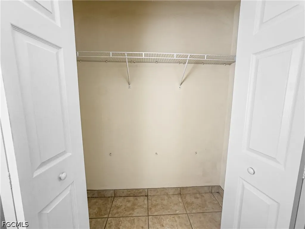 1321 SE 8th Avenue Cape Coral FL 33990