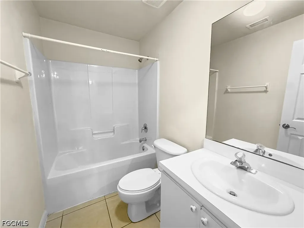 1321 SE 8th Avenue Cape Coral FL 33990