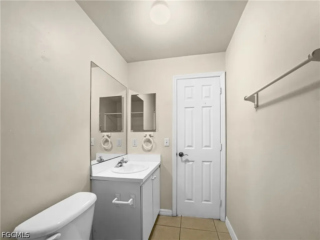 1321 SE 8th Avenue Cape Coral FL 33990