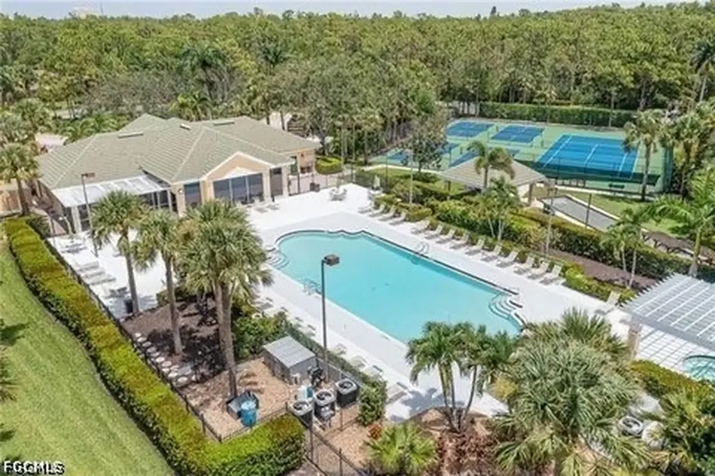 22954 Lone Oak Drive Estero FL 33928