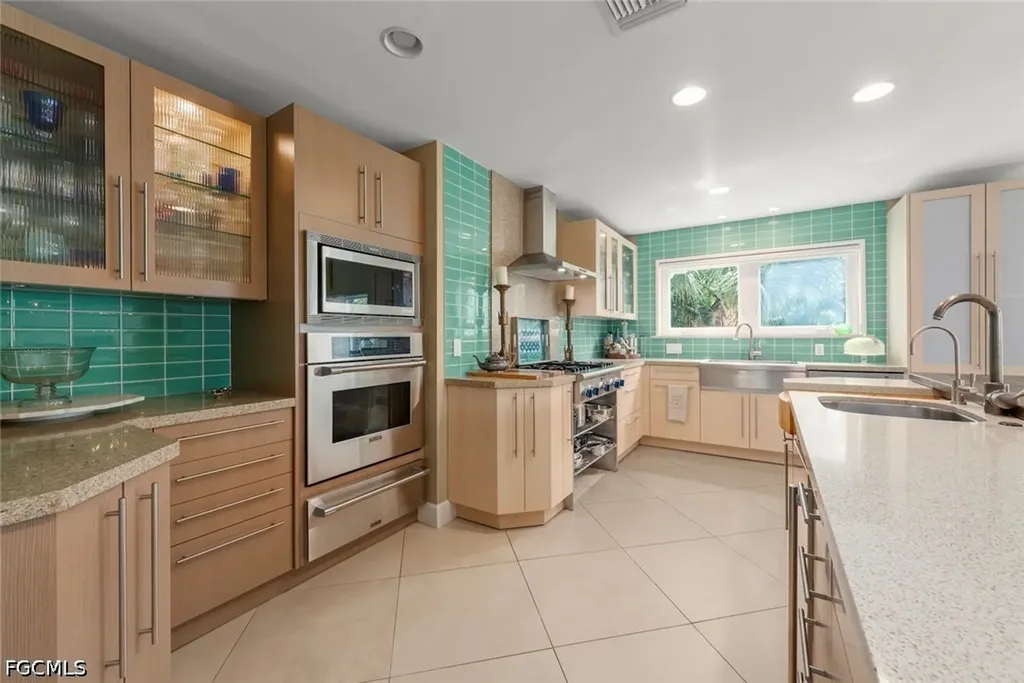 500 Kinzie Island Court Sanibel FL 33957