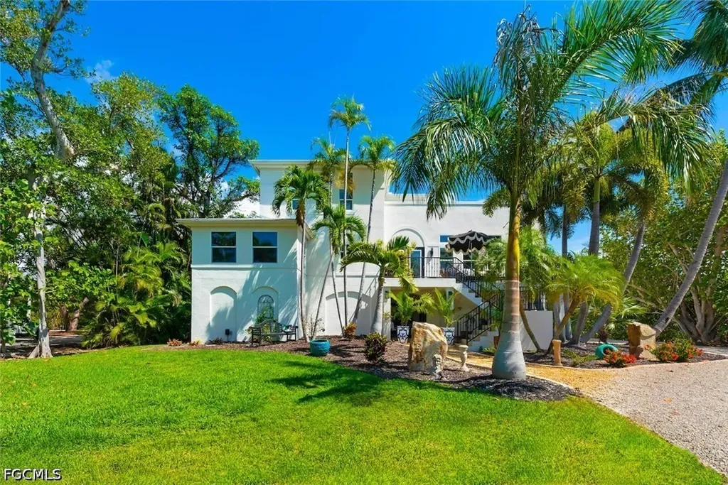 500 Kinzie Island Court Sanibel FL 33957