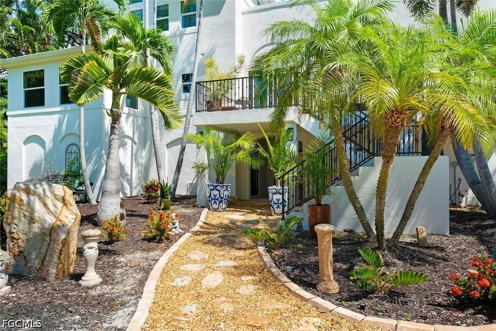 500 Kinzie Island Court Sanibel FL 33957