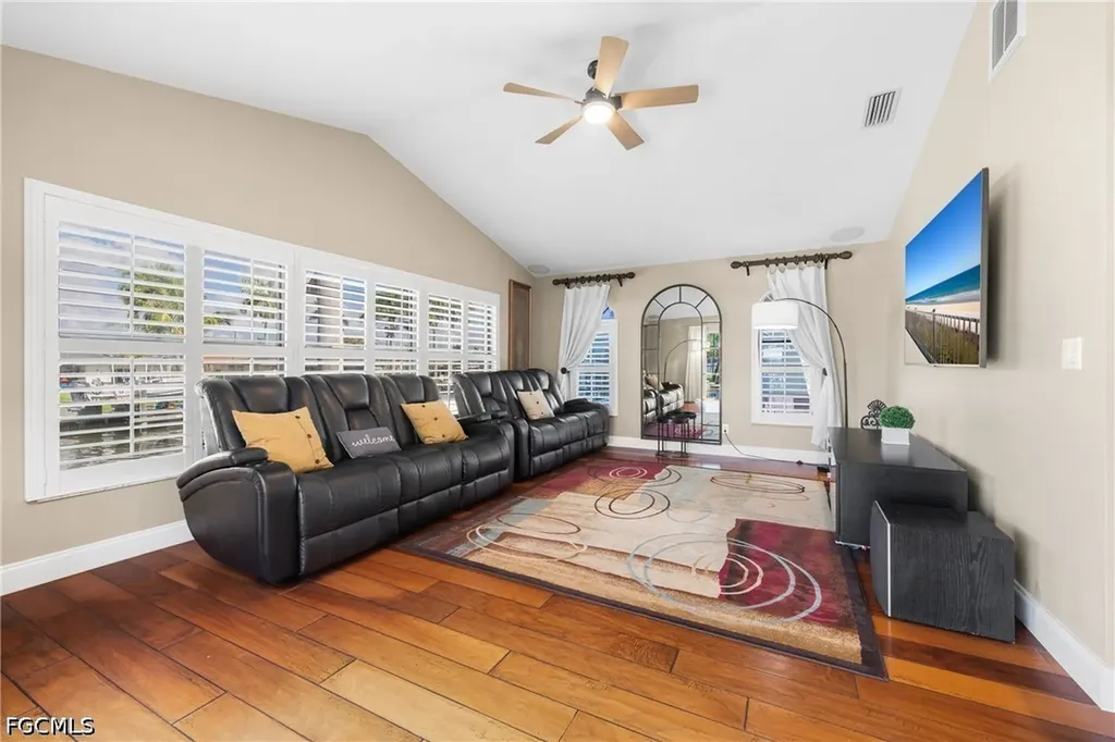 1412 Windsor Court Cape Coral FL 33904
