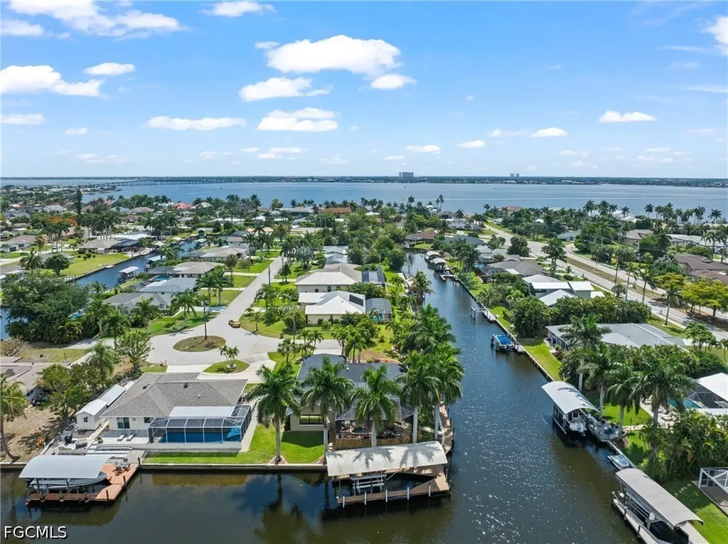 1412 Windsor Court Cape Coral FL 33904