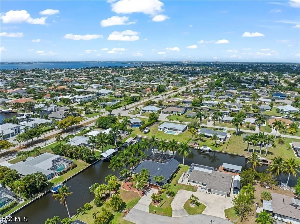 1412 Windsor Court Cape Coral FL 33904