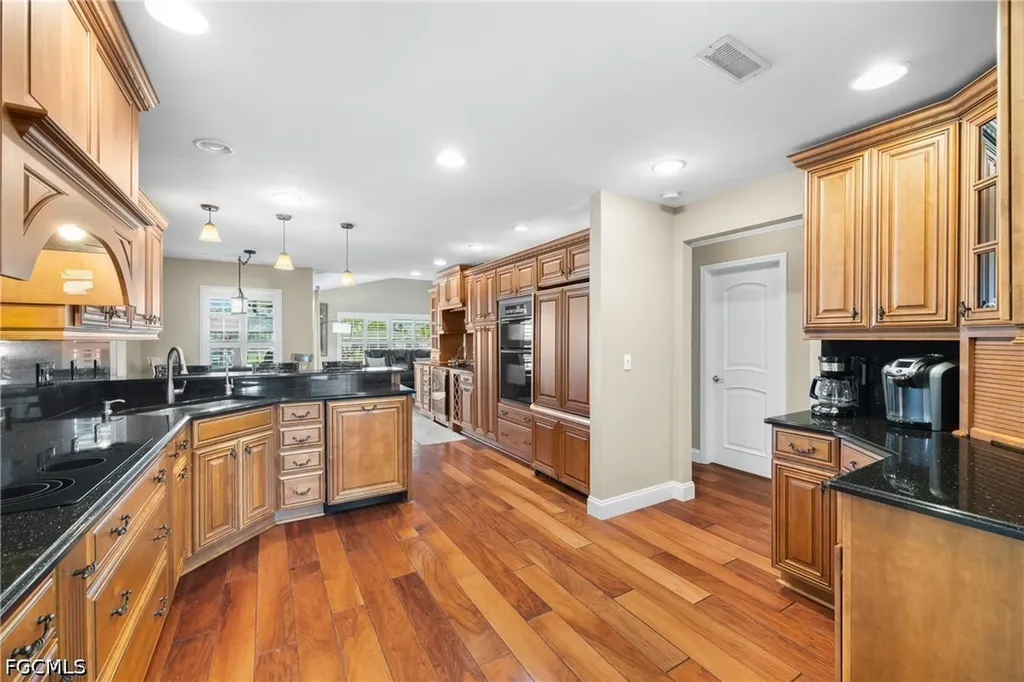 1412 Windsor Court Cape Coral FL 33904