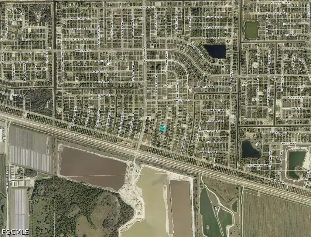 1088 Gunby Avenue S Lehigh Acres FL 33974