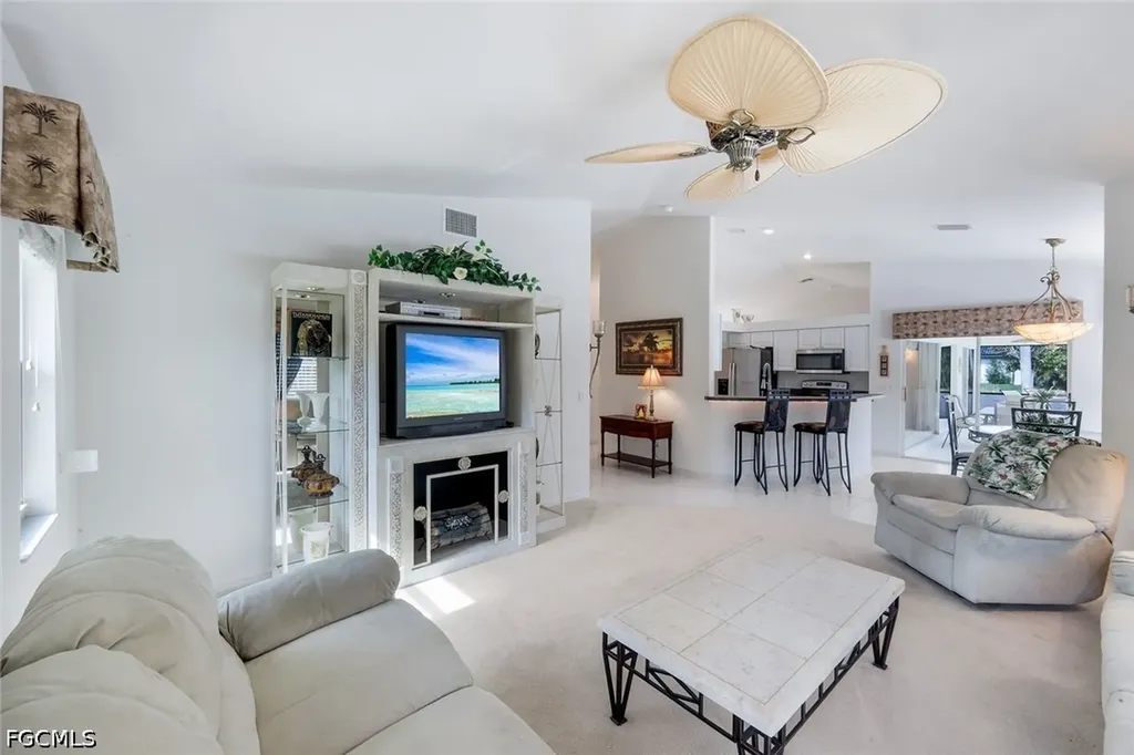 2725 SW 46th Terrace Cape Coral FL 33914