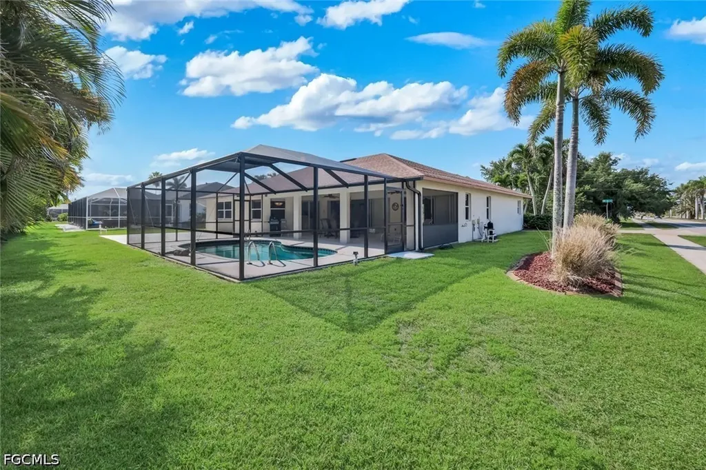 2725 SW 46th Terrace Cape Coral FL 33914