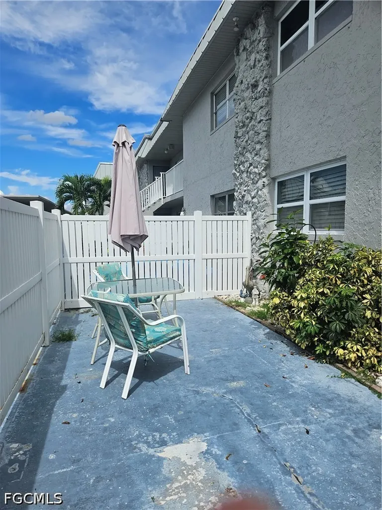6777 Winkler Road Fort Myers FL 33919