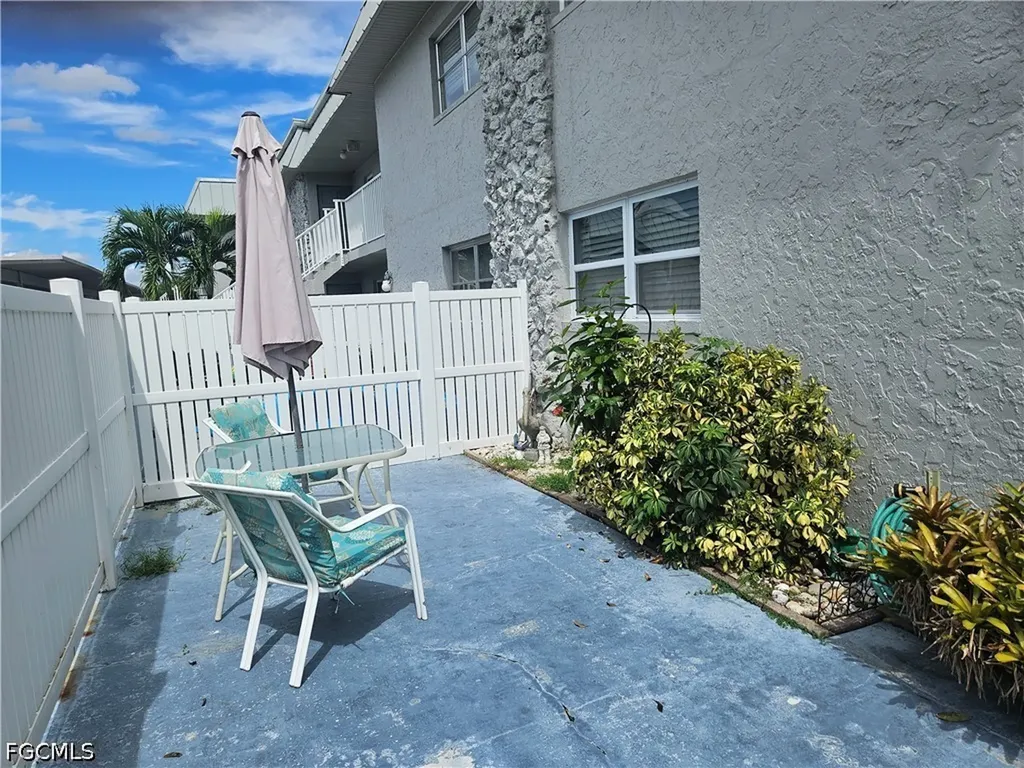 6777 Winkler Road Fort Myers FL 33919