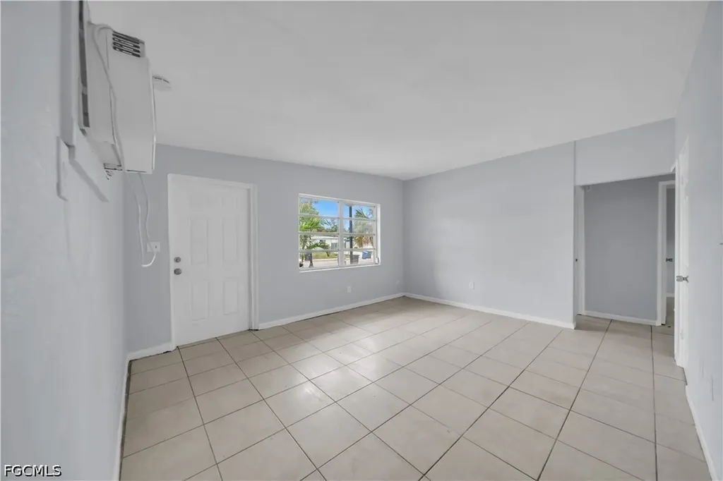 1527 Gardenia Avenue Fort Myers FL 33916