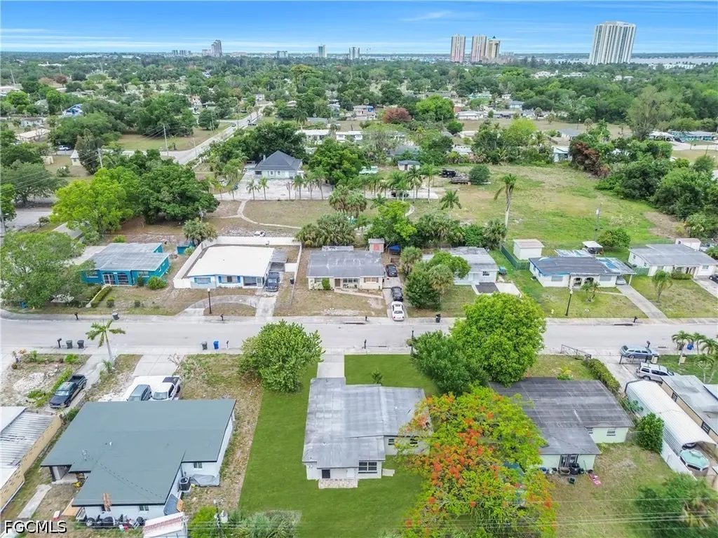 1527 Gardenia Avenue Fort Myers FL 33916