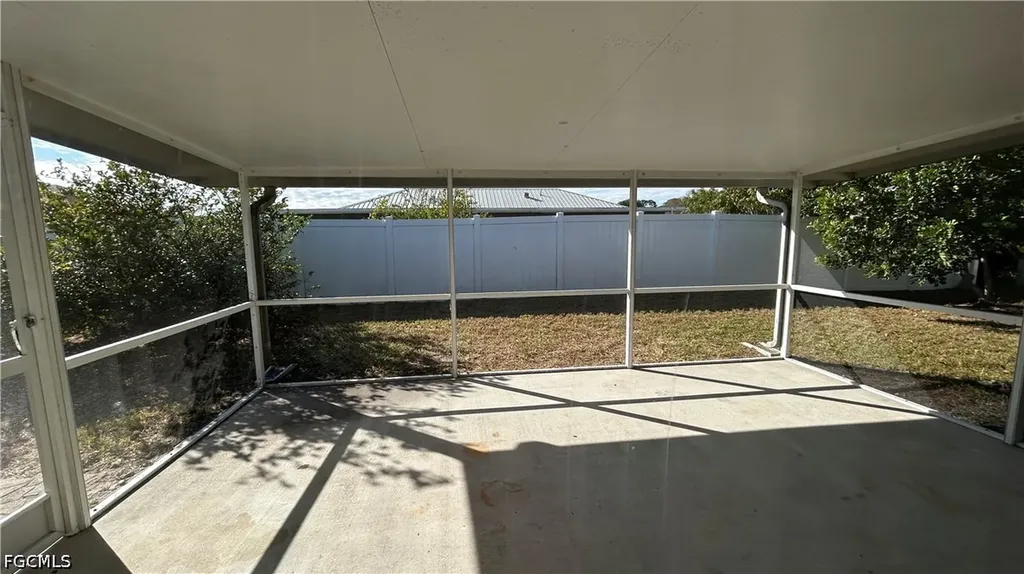 10738 Cocoatree Court Lehigh Acres FL 33936