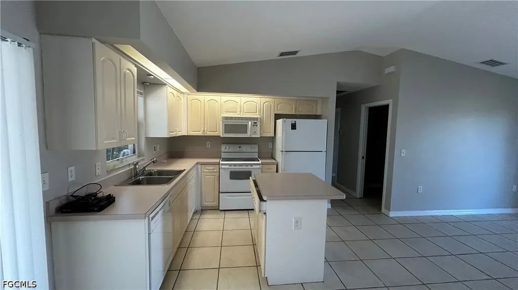10738 Cocoatree Court Lehigh Acres FL 33936