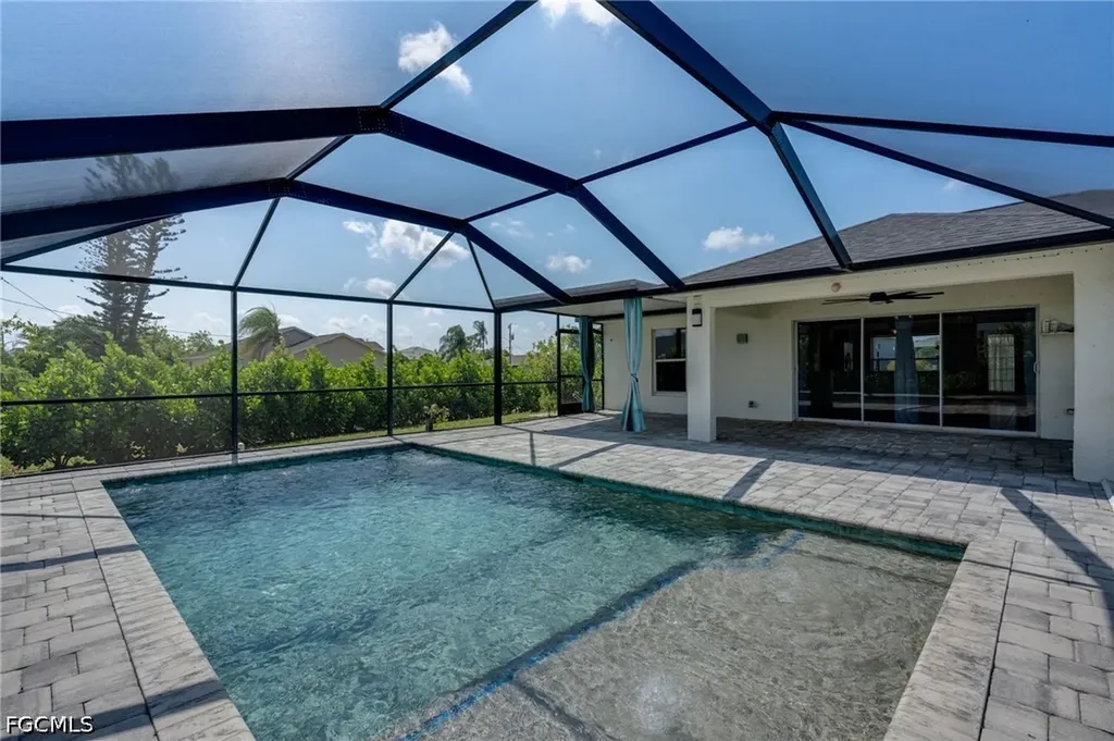 1417 NE 13th Street Cape Coral FL 33909