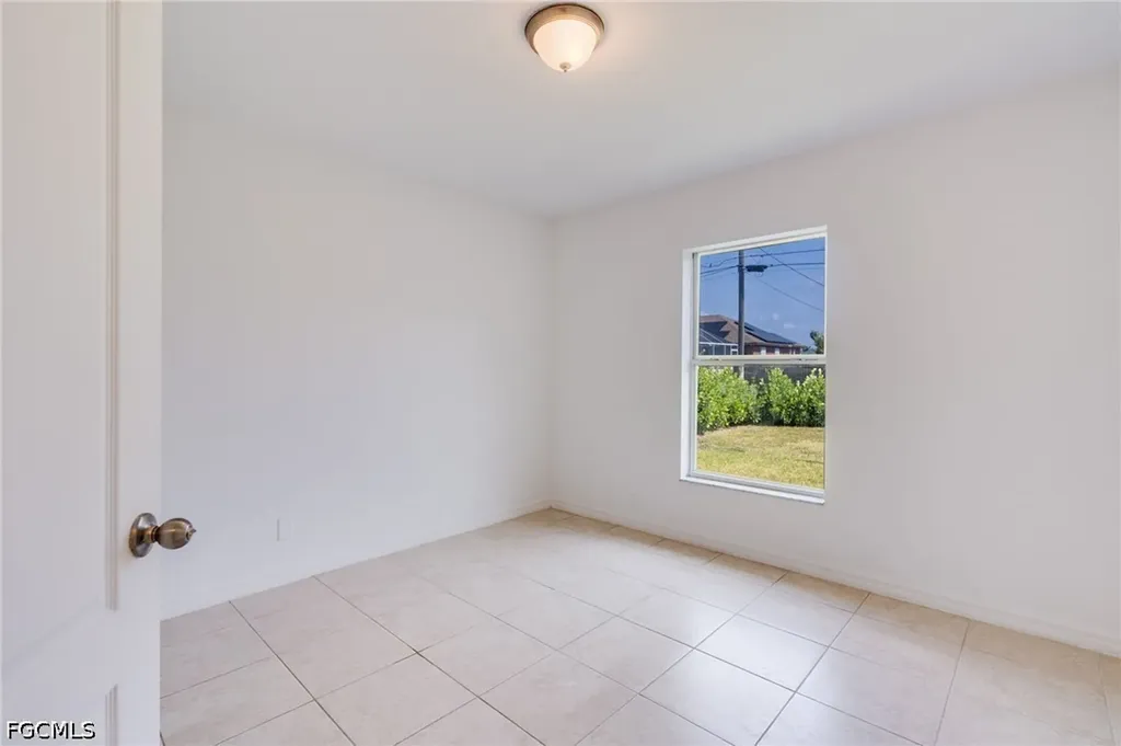 1417 NE 13th Street Cape Coral FL 33909