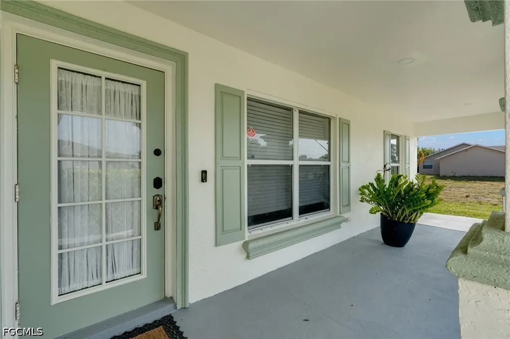 1417 NE 13th Street Cape Coral FL 33909